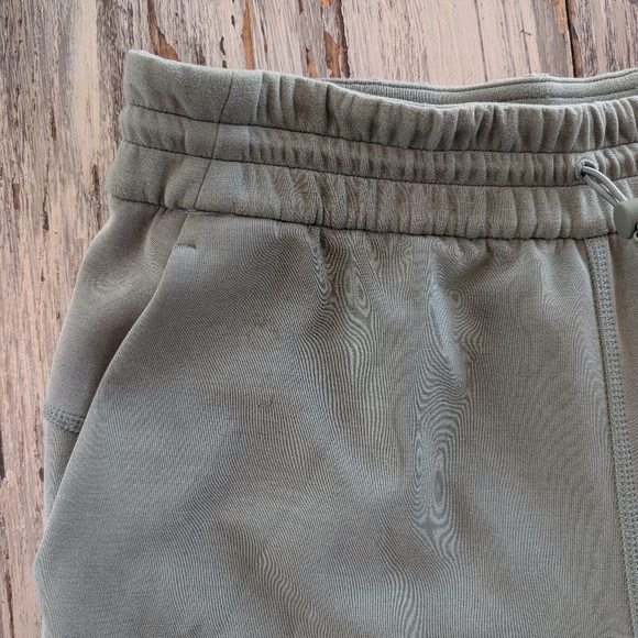 Lululemon Softstreme High-Rise Straight-Leg Cropped Pant Green Women's 6 - Picture 6 of 11